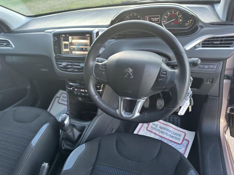 2013 Peugeot 208 1.2 e-VTi Allure 5dr EGC HATCHBACK PETROL Manual