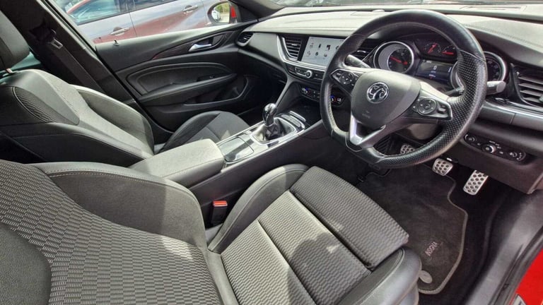 2018 Vauxhall Insignia 2.0 Turbo D SRi Vx-line Nav 5dr HATCHBACK DIESEL Manual