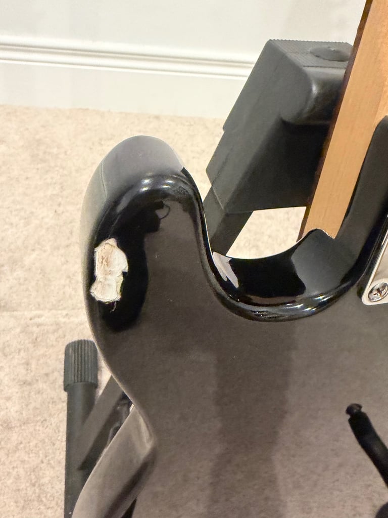 Fender Squier 3/4 length guitar and amp