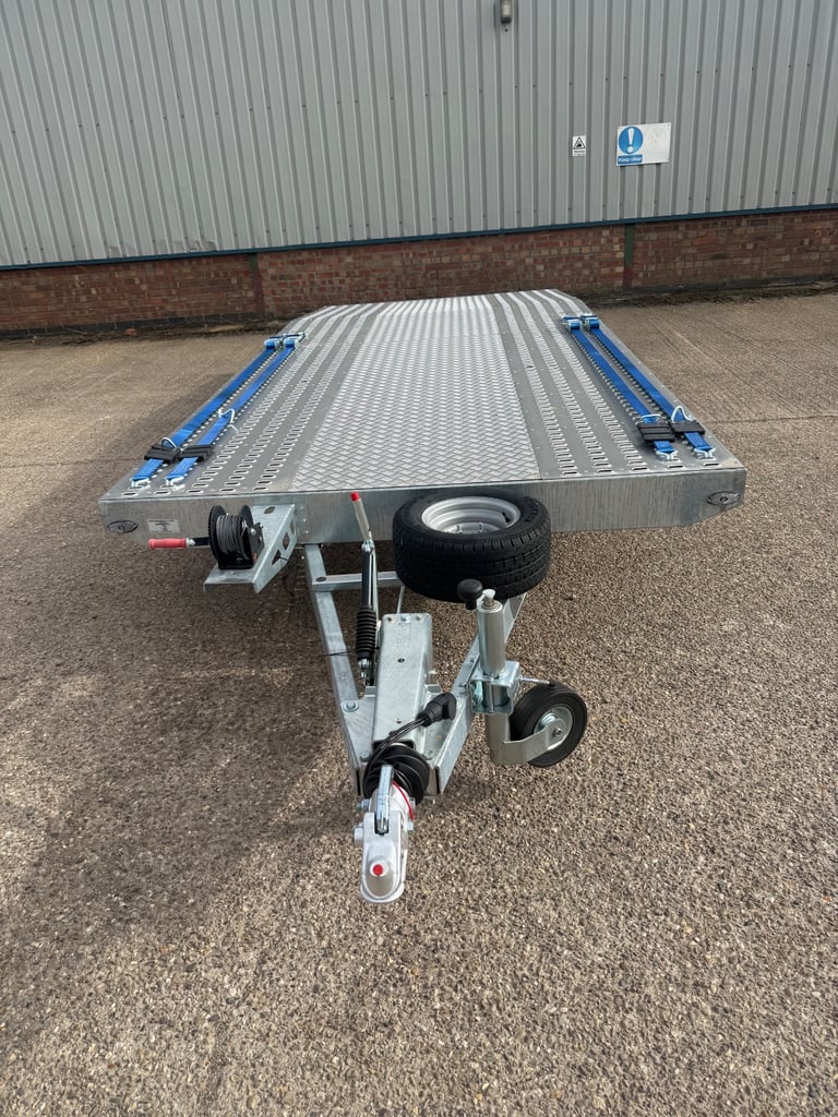 Car transporter trailer 3500 kilo 3 axel 