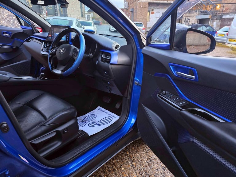 2017 Toyota C-HR 1.8 Hybrid Dynamic 5dr CVT HATCHBACK PETROL/ELECTRIC Automatic