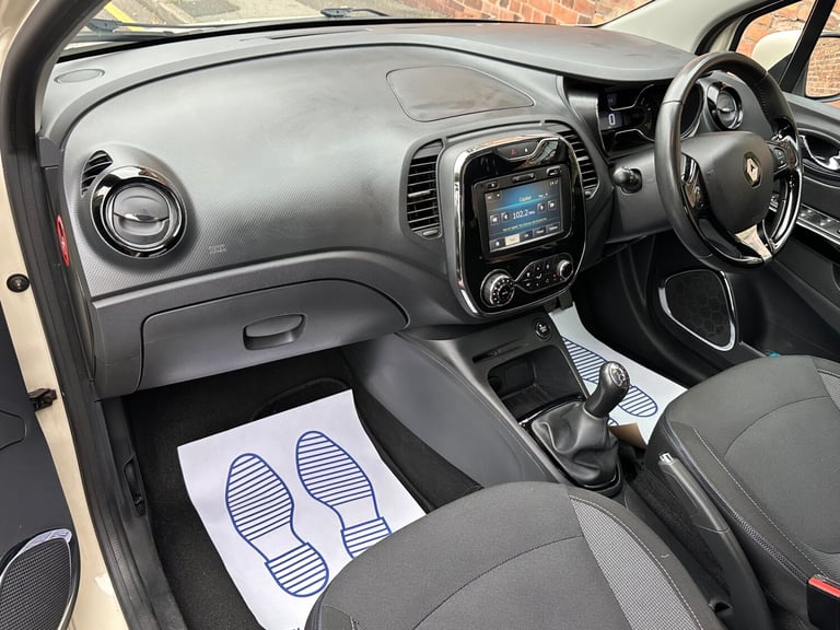 2014 Renault Captur 1.5 dCi 90 Dynamique MediaNav Energy 5dr - JUST SERVICED - FULL MOT HATCHBACK...