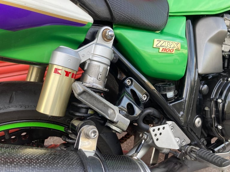 KAWASAKI ZRX1100,LAWSON COLOURS,MANY EXTRAS