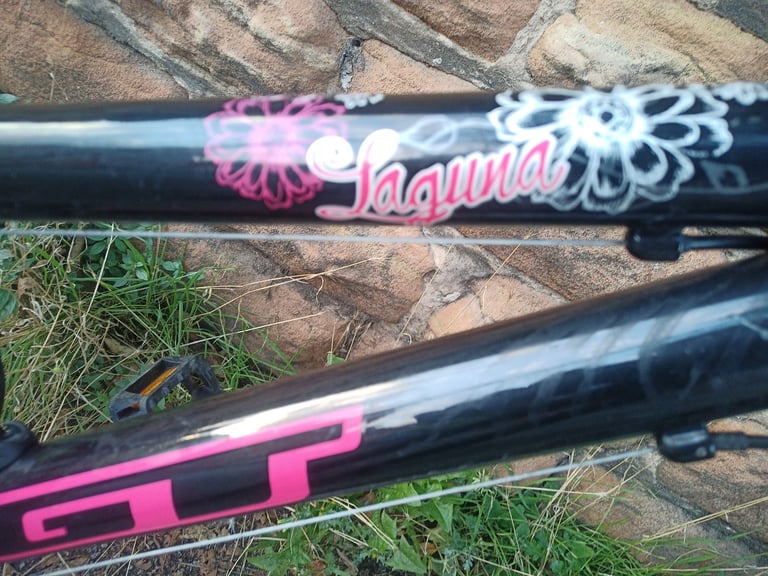 GT Laguna Girls 24-inch Bike VGC