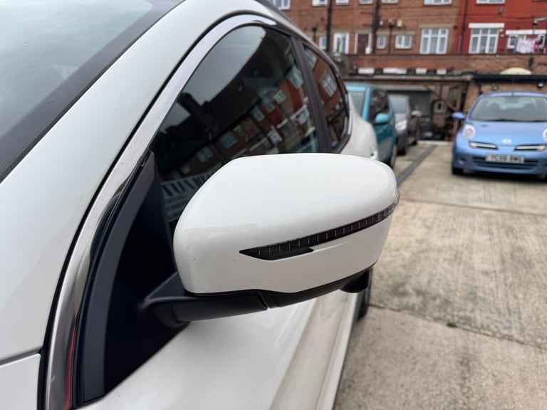 2017 Nissan Qashqai 1.2 DIG-T N-Connecta SUV 5dr Petrol XTRON 2WD Euro 6 (s/s)