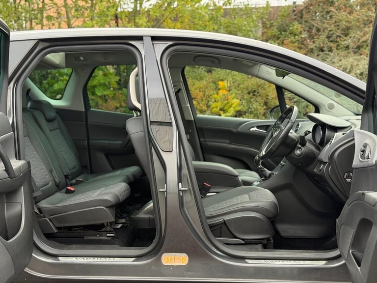2012 Vauxhall Meriva 1.4T 16V SE 5dr MPV PETROL Manual