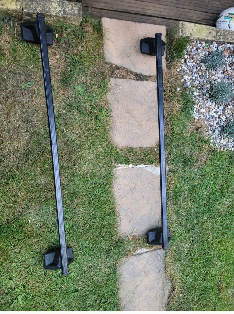 image for Thule car bicycle rack for roof