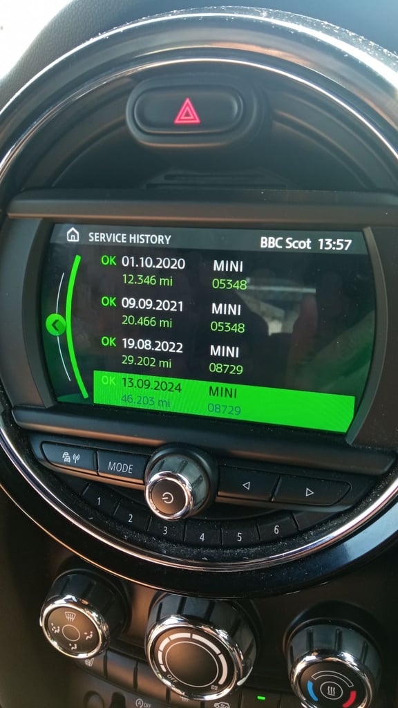 Mini Cooper S Steptronic Sport Auto 5 door 2018  Immaculate condition.