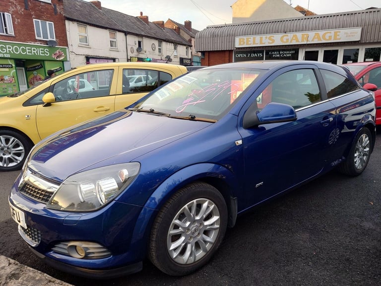 image for 2011 Vauxhall Astra 1.6 VVT 16v SRi Sport Hatch 3dr HATCHBACK Petrol Manual