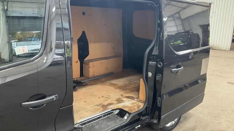 2021 Renault Trafic 2.0 dCi ENERGY 28 Sport Panel Van 5dr Diesel Manual SWB Standard Roof Euro PA...