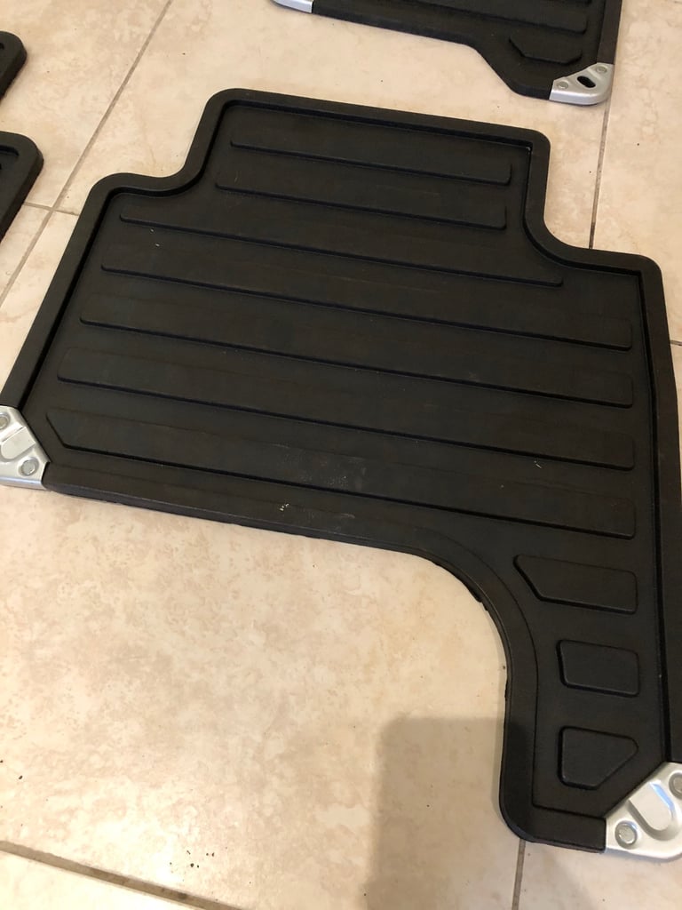 Genuine Range Rover Sport Rubber Floor Mats – Full Set (Front & Rear)