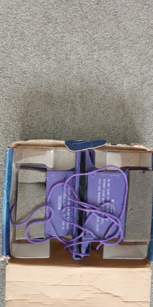 New Window Wizard Magnetic Window Cleaner