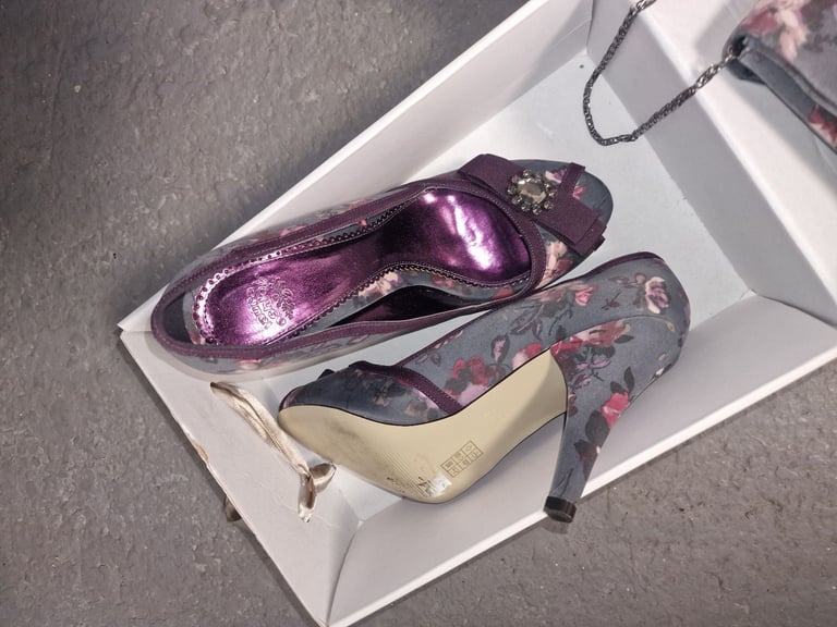 image for Laura Ashley shoes and clutch set 