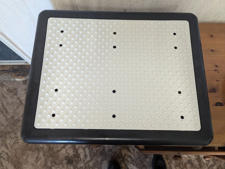 One step stool riser 