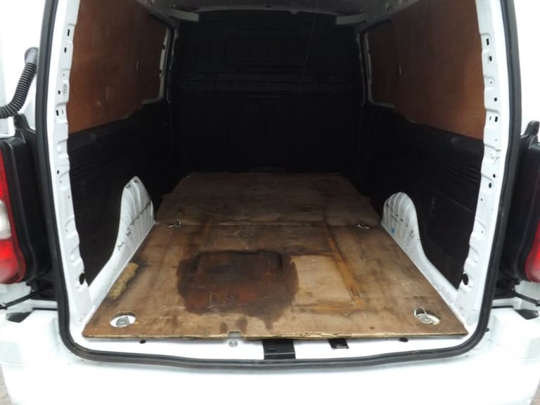 2020 Vauxhall Combo 1.5 Turbo D 2300 Sportive Panel Van 4dr Diesel Manual L2 H1 Euro 6 (s/s) (1 P...