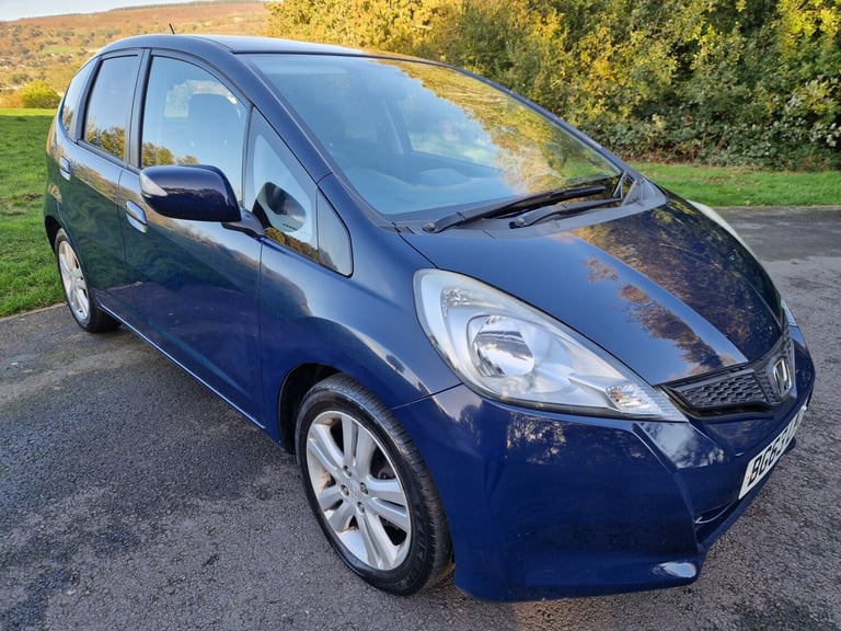 image for 2013 Honda Jazz 1.4 i-VTEC ES Plus 5dr HATCHBACK Petrol Manual