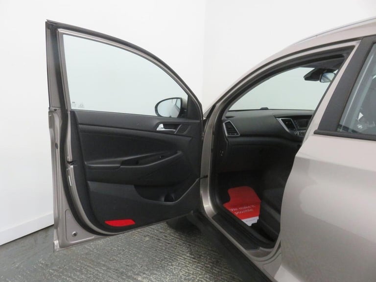 HYUNDAI TUCSON 1.7 CRDi Blue Drive SE Euro 6 (s/s) 5dr 2016