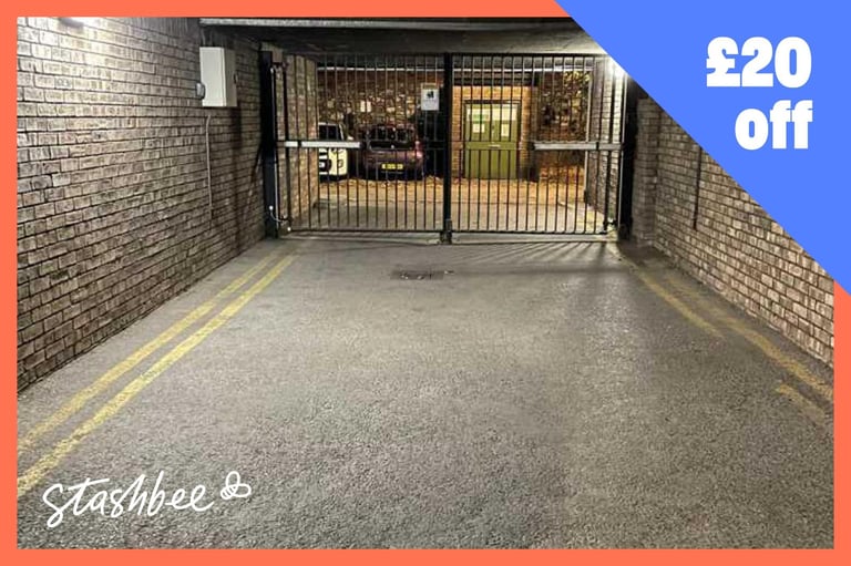 Garage to rent in Bristol (BS2) | Stashbee