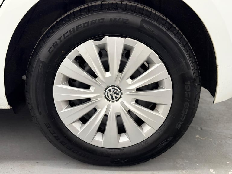 VOLKSWAGEN GOLF 1.6 TDI BlueMotion Tech S 2015