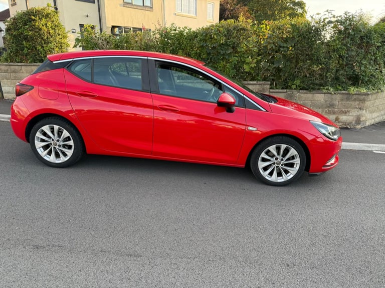Vauxhall Astra Design 1.6 CDTi BlueInj Euro 6 with 8 Months MOT&FSH&Apple Car Play&Android&ULEZ Free