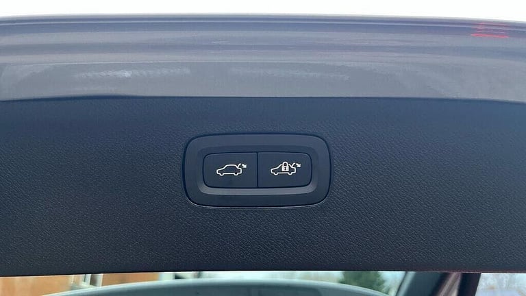  Volvo XC90 Plus, B5 AWD Mild hybrid, Petrol, Dark, 7 Seats Petrol/Electric Hybrid Automatic