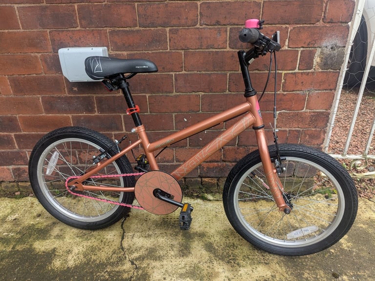 image for Apollo Glitz bike 18" wheels age 5-9