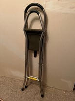 folding seat / walking aid