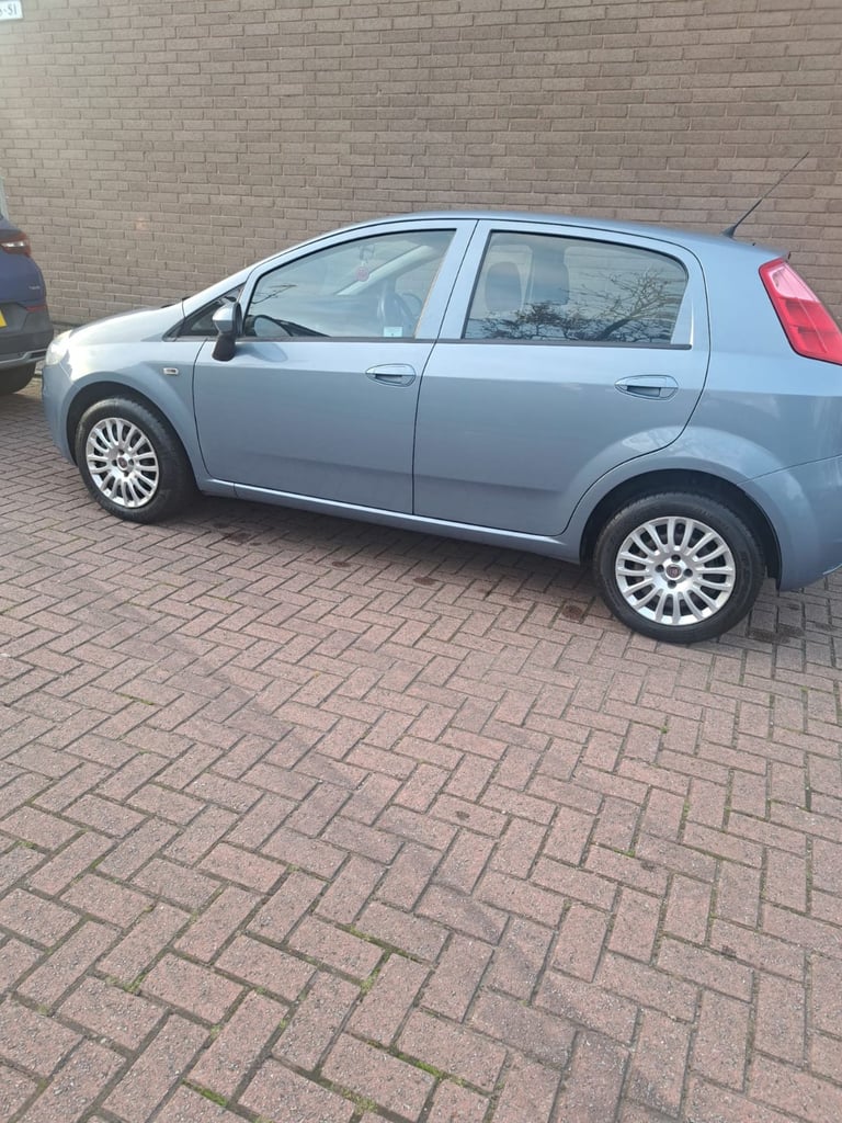 Fiat, GRANDE PUNTO, Hatchback, 2011, Manual, 1368 (cc), 5 doors