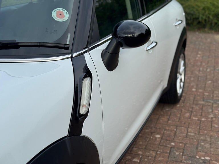 2015 MINI Countryman 1.6 Cooper Auto Euro 6 5dr HATCHBACK Petrol Automatic