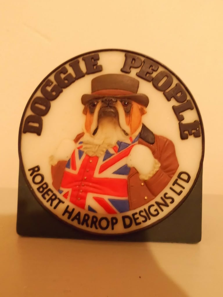 image for Robert Harrop early doggie people  rare piece  for displaying Robert Harrop people.
