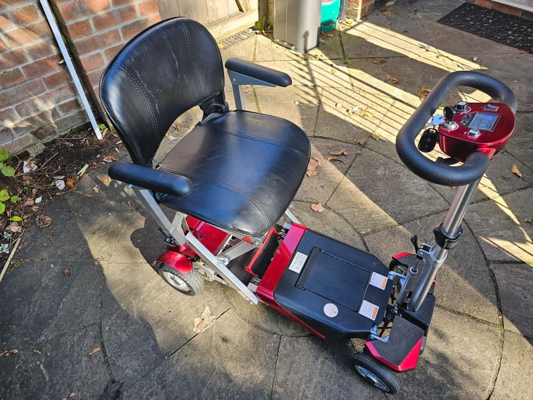 Drive Devilbiss AutoFold Elite Auto Folding Mobility Scooter With Suspension