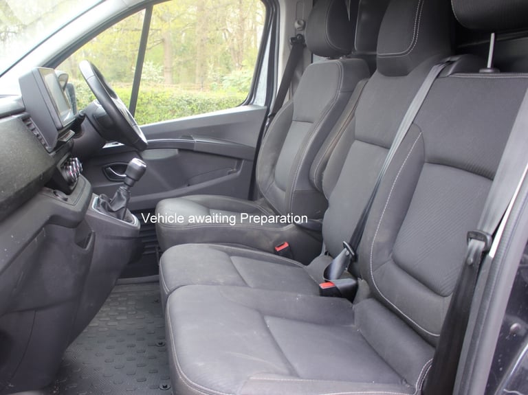 2023 Renault Trafic 2.0 dCi Blue 28 Sport Panel Van 5dr Diesel Manual SWB Euro