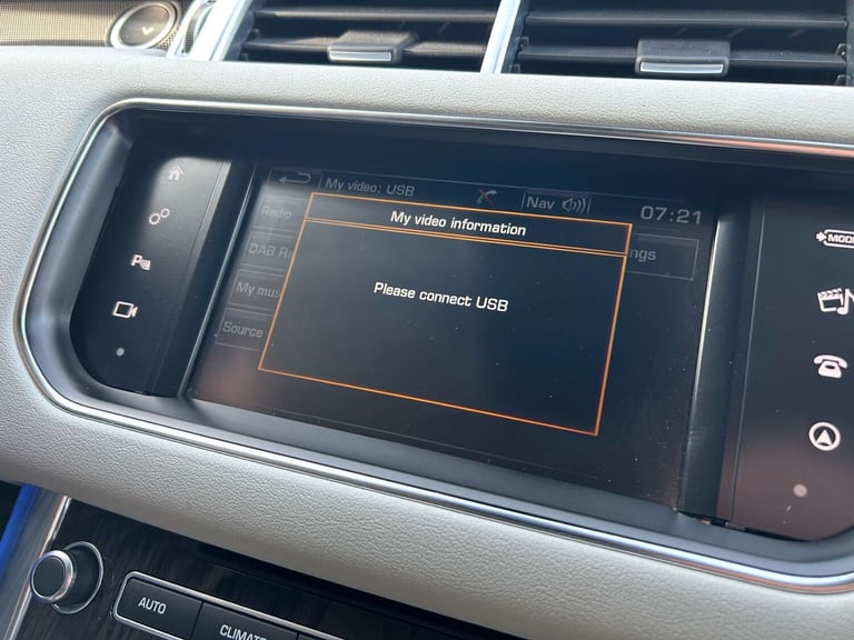 2016 Land Rover Range Rover Sport 3.0 Range Rover Sport HSE SDV6 Auto 4WD 5dr SUV Diesel Automatic