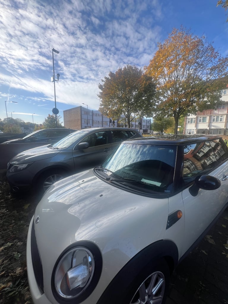 Mini, HATCHBACK, Hatchback, 2009, Semi-Auto, 1598 (cc), 3 doors