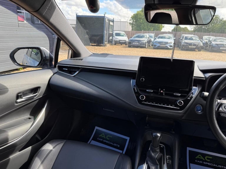 TOYOTA COROLLA 2.0 VVT-h Trek Touring Sports CVT Euro 6 (s/s) 5dr 2022