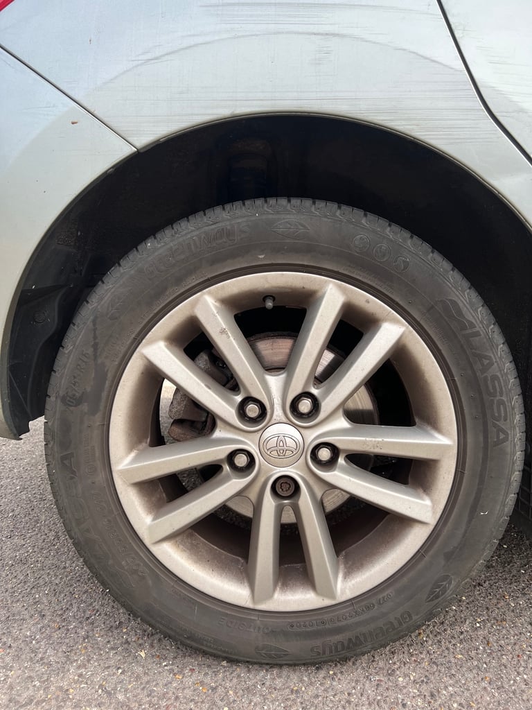 Toyota, AURIS, Hatchback, 2009, Manual, 1364 (cc), 5 doors