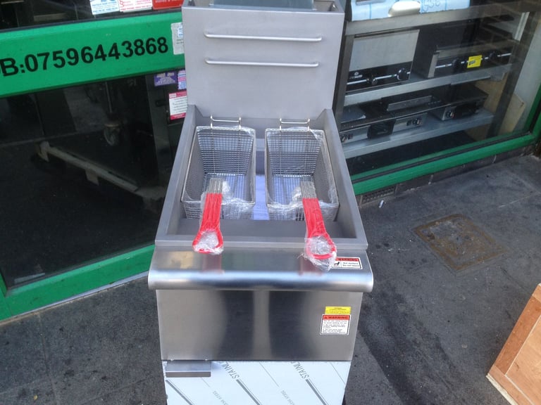 BRAND NEW GAS FRYER 2 BASKET CATERING COMMERCIAL KITCHEN EQUIPMENT CAFE TAKE AWAY 