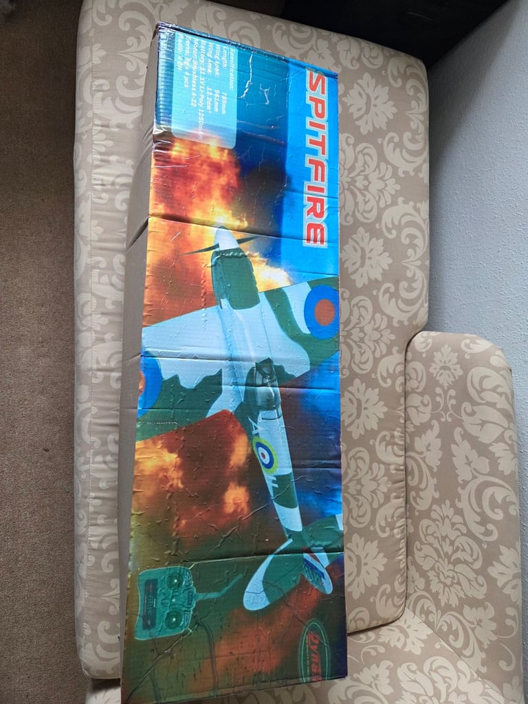 DYNAM Spitfire RC Plane