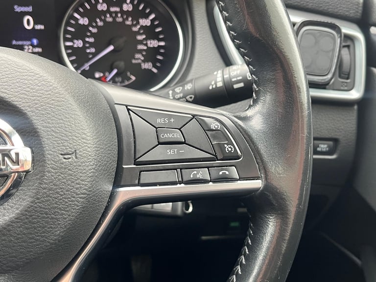 2017 Nissan Qashqai 1.2 DIG-T Acenta XTRON Euro 6 (s/s) 5dr HATCHBACK Petrol Automatic