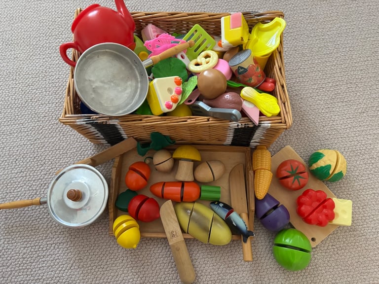 Children’s Food and Utensil Role Play Toys