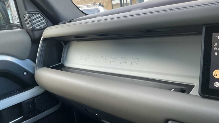 2021 Land Rover Defender 3.0 D300 X-Dynamic HSE 110 5dr Auto SUV Diesel Automatic