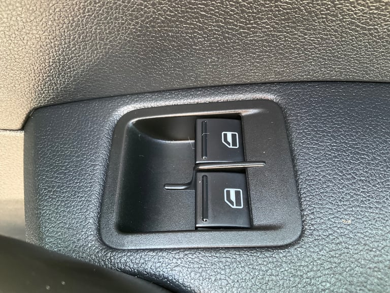 2019 VOLKSWAGEN CADDY HIGHLINE 2.0 TDI 102 BHP BLUEMOTION TECH DSG NAV PANEL VAN