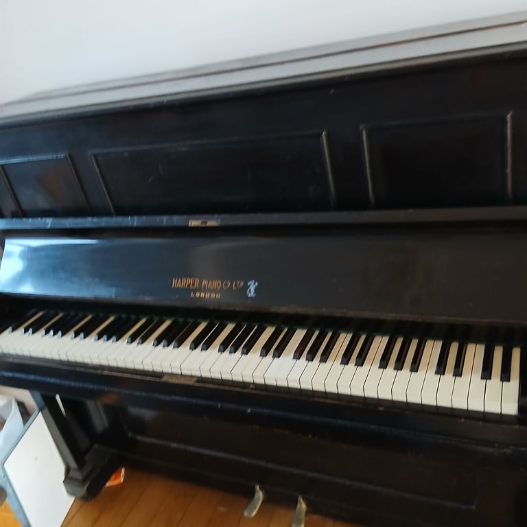 Harper piano co