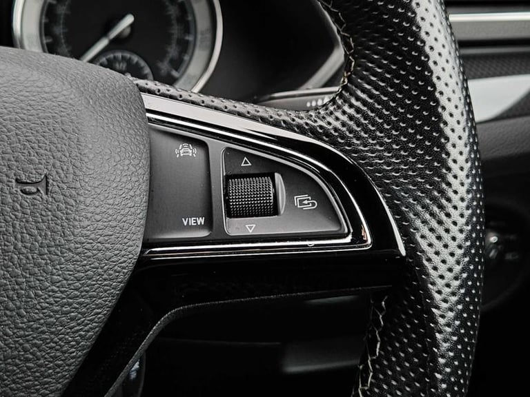 2020 Skoda Superb 2.0 TDI CR Sport Line Plus 5dr Manual Hatchback Diesel Manual