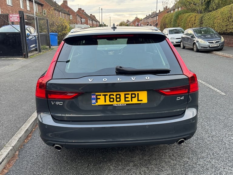 2019 Volvo V90 2.0 D4 Momentum Nav 5dr Geartronic Auto ULEZ ESTATE Diesel Automatic