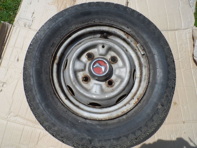 Dunlop SP Sport 155S R 12 Tyre. 