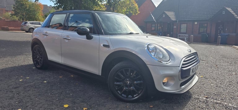 2015 MINI Hatch 1.5 Cooper 5dr HATCHBACK Petrol Manual