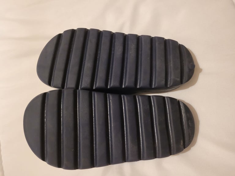 Boys Liewood Thieme Slides. Size : 11.