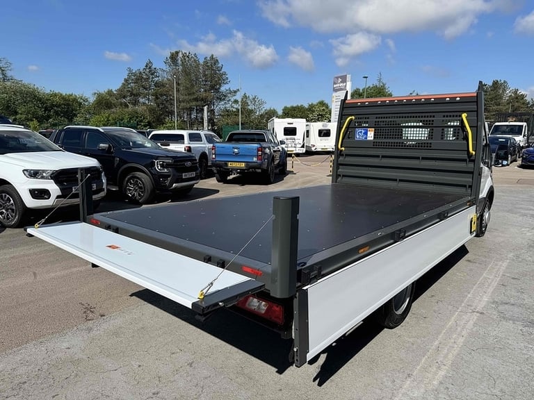  Ford Transit TDCI 130ps 350 DRW L4 Lwb 4.2 Metre Dropside with 12 Screen, A/C, Twin Rea Dropside...