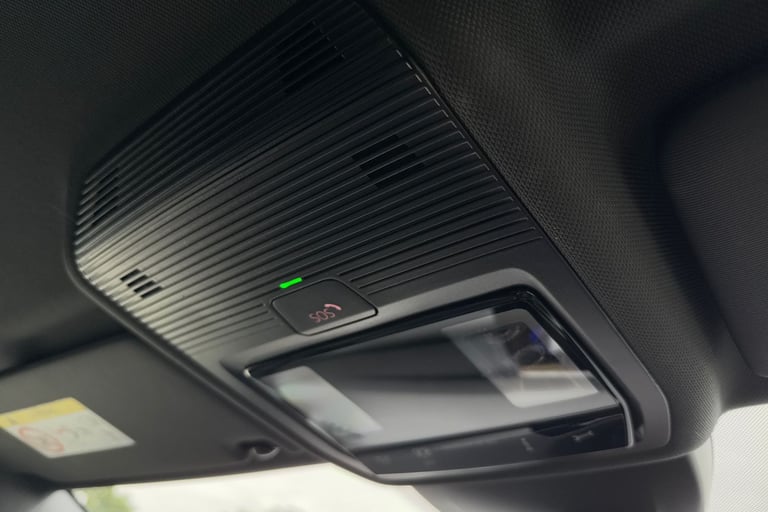 2023 Volkswagen Golf 2.0 TSI 320 R 4Motion 5dr DSG **REAR SIDE AIRBAGS, 19' ESTORIL BLACK A Hatch...